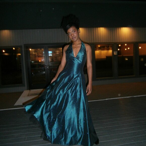 Scott Mcclintock Green Halter Neck Gown - Picture 6 of 7